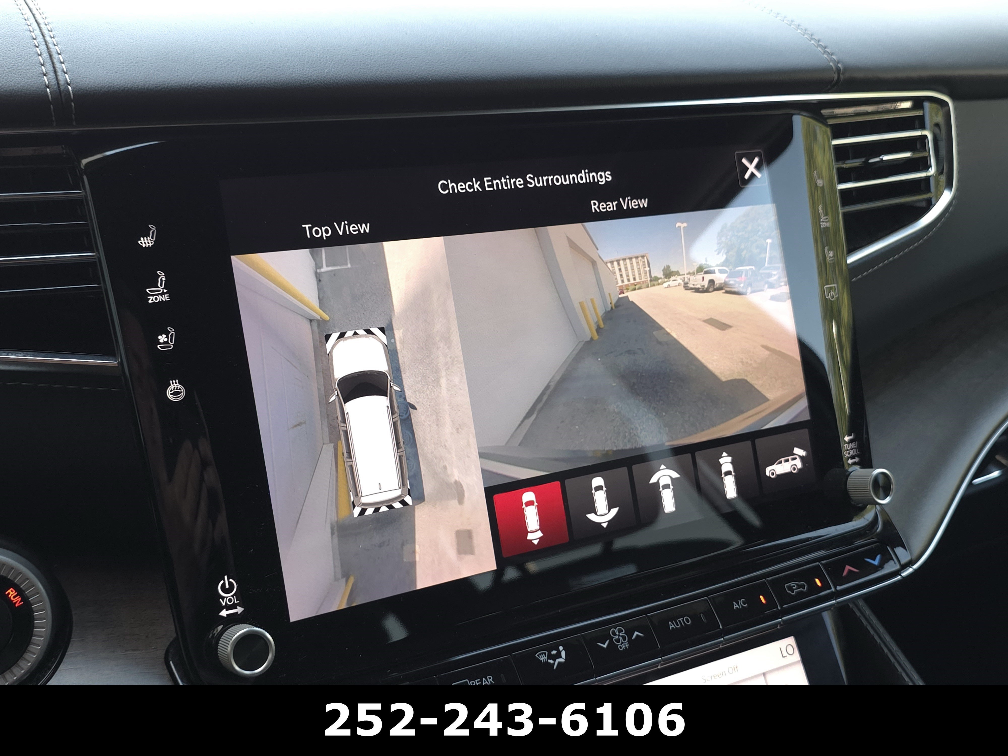 Used 2022 Diamond Black Crystal Pearlcoat Jeep Series II image 13