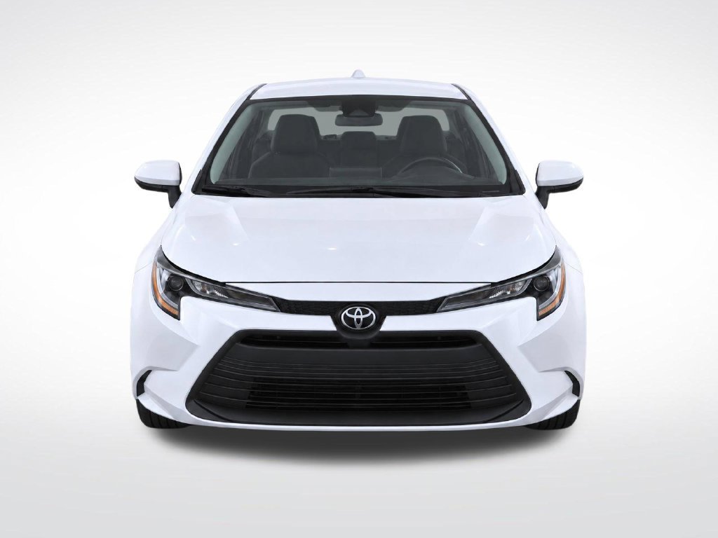 Used 2025 Beige Toyota LE image 5