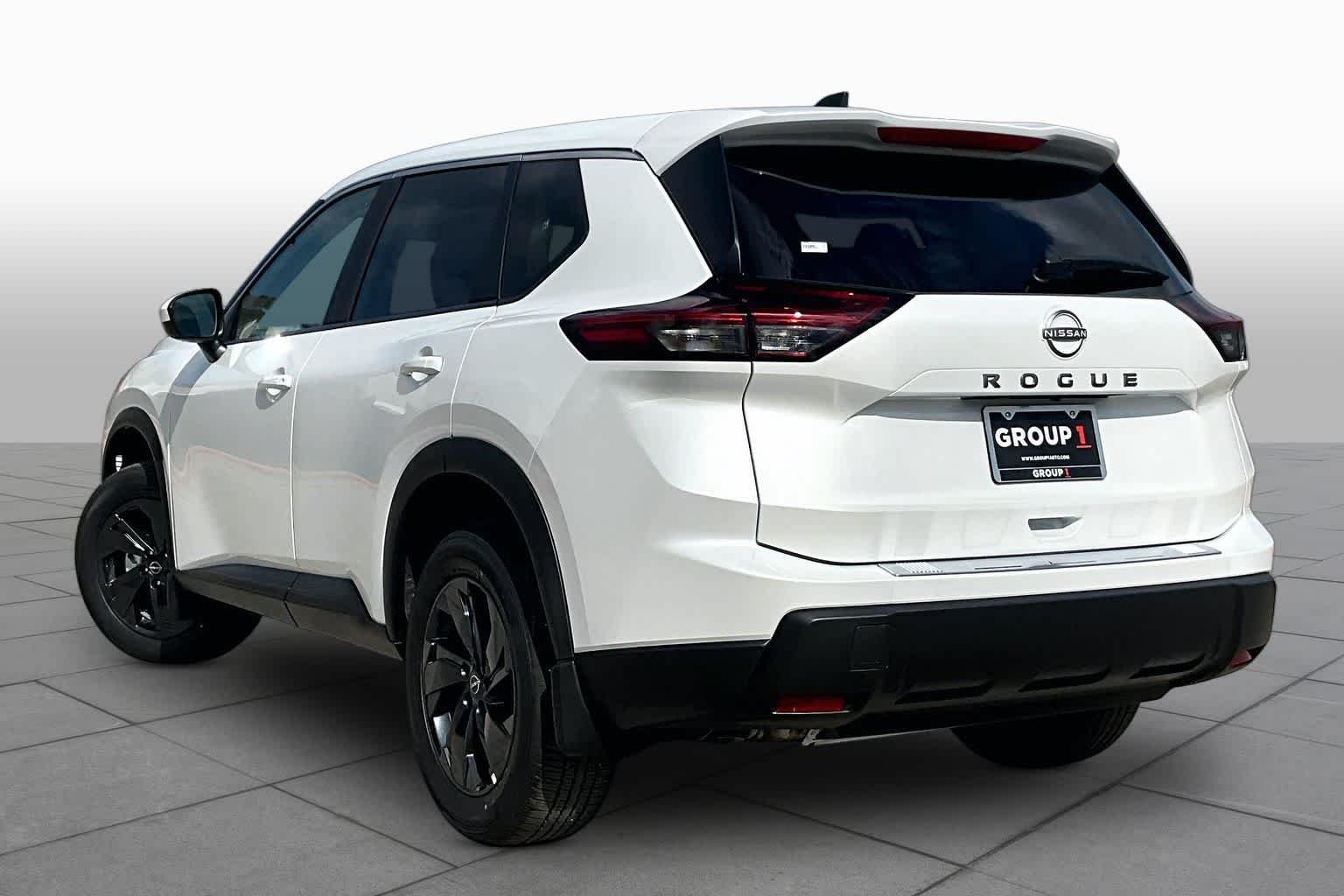 New 2026 Everest White Pearl TriCoat Nissan SV image 7