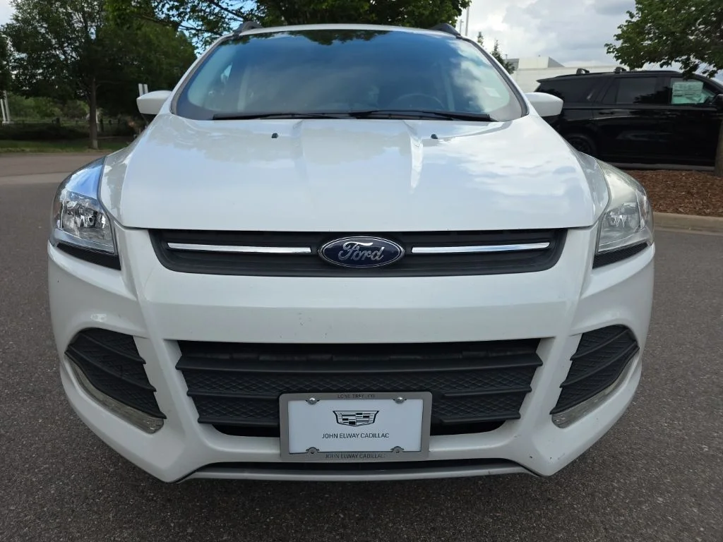 Used 2015 Oxford White Ford SE image 9