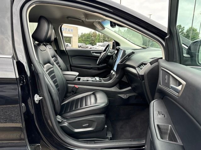 Certified Used 2022 Agate Black Metallic Ford SEL image 21