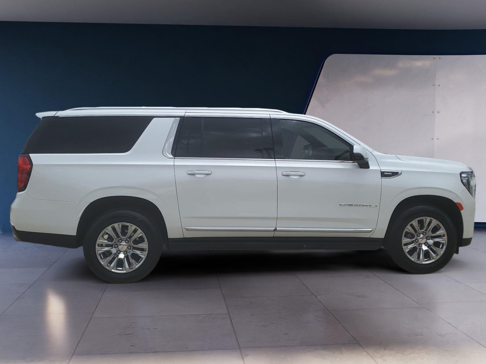 2022 GMC Yukon XL Denali - Photo 6