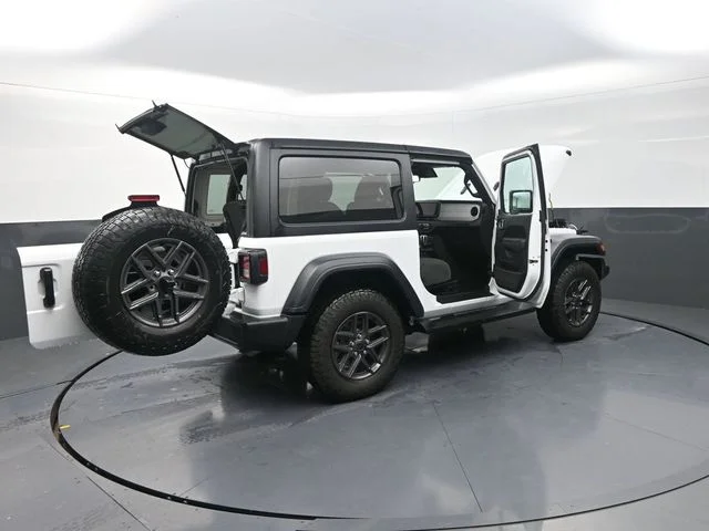 Used 2024 White Jeep Sport S image 34