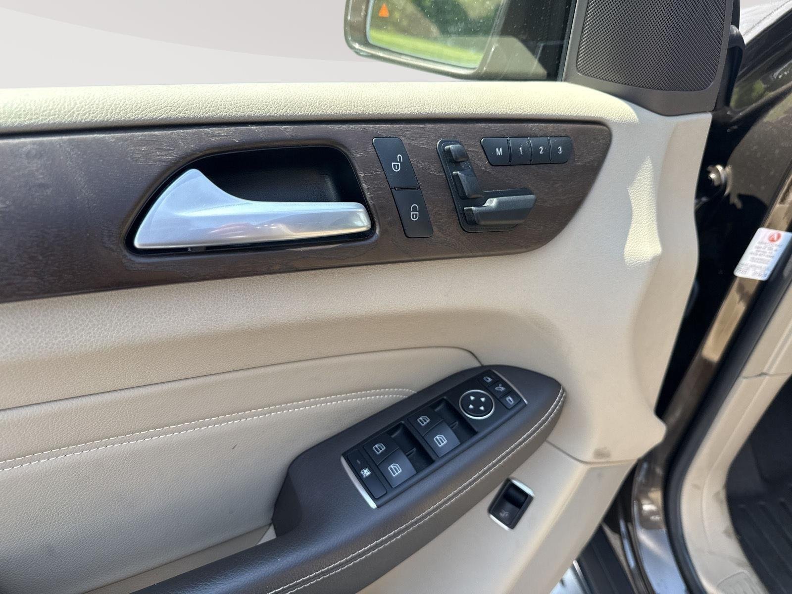 Used 2014 Dakota Brown Metallic Mercedes-Benz ML 350 image 19