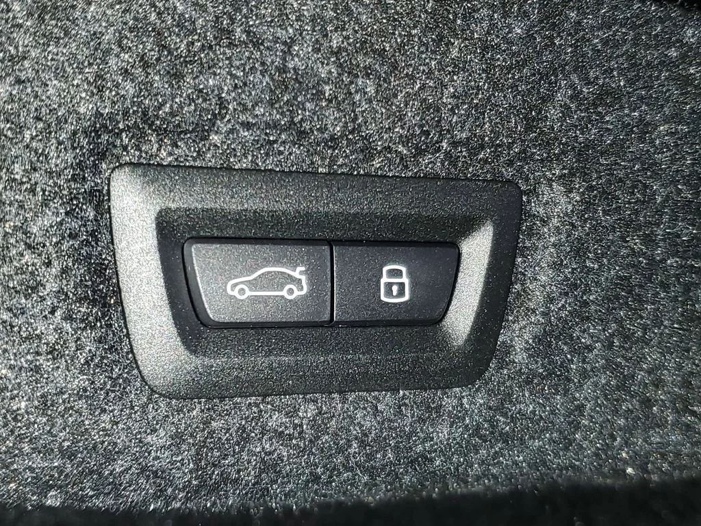 Used 2026 Black BMW 530i image 8