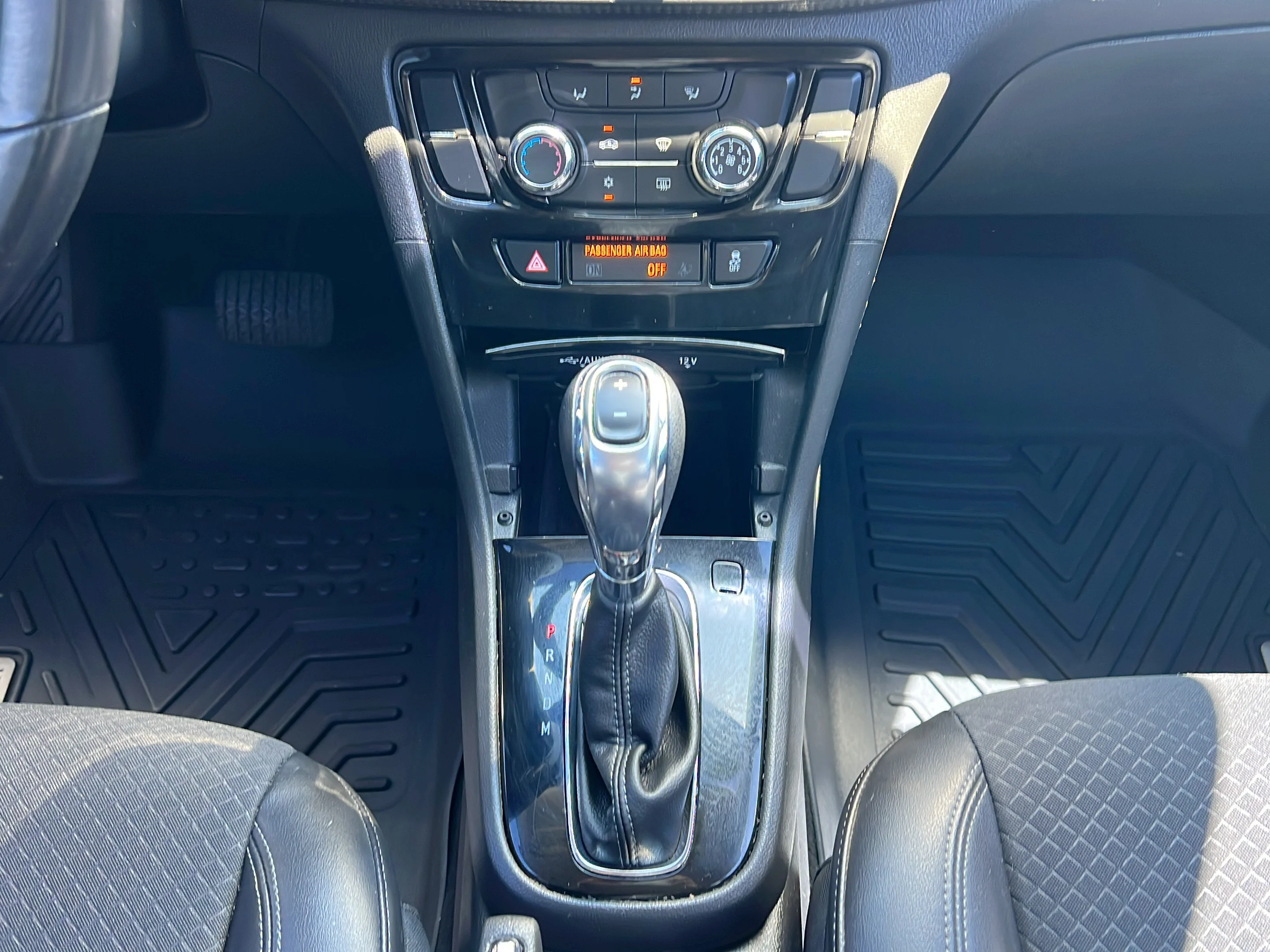 Used 2020 Summit White Buick Preferred image 15