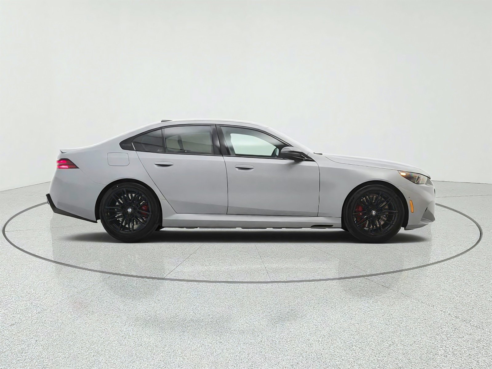 Used 2025 Brooklyn Grey Metallic BMW Sedan image 4