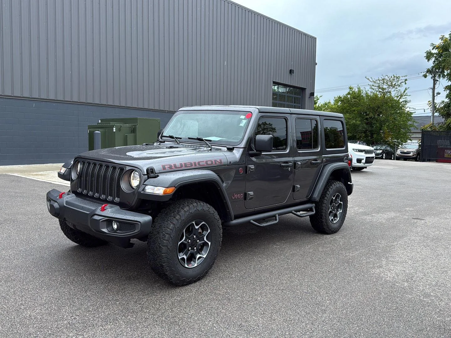 Used 2023 Granite Crystal Metallic Clearcoat Jeep Rubicon image 7