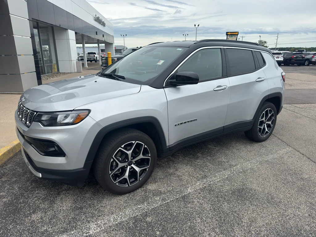 2025 Jeep Compass Limited 4X4's photo