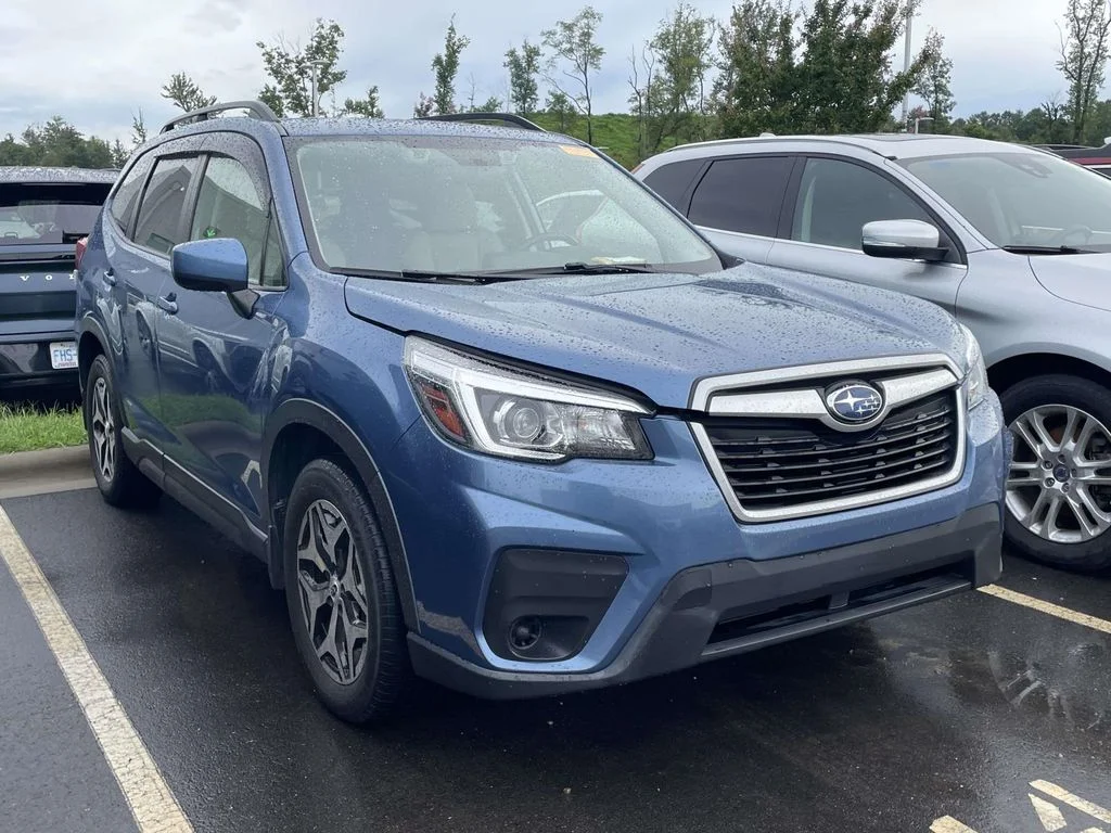 Used 2020 Horizon Blue Pearl Subaru Premium image 1