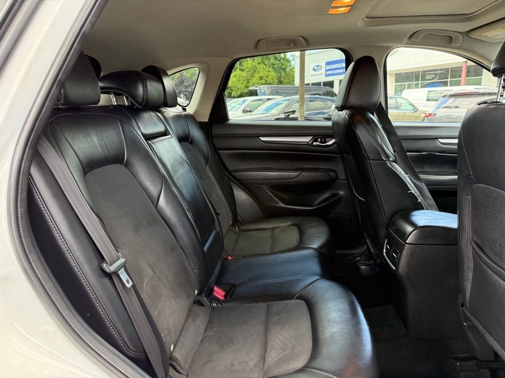 Used 2017 White Mazda Touring image 28