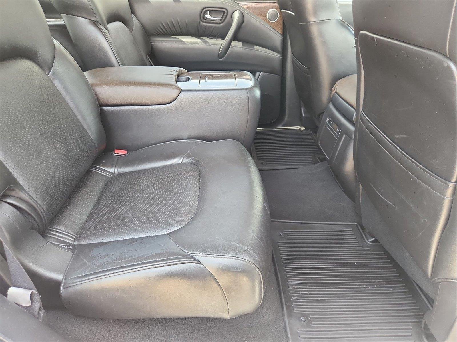 2015 INFINITI QX80 photo 26 of 34
