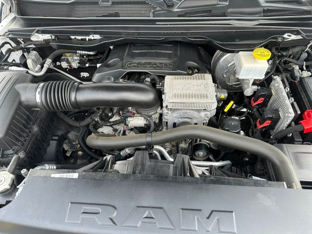 Used 2021 White Ram Big Horn/Lone Star image 13