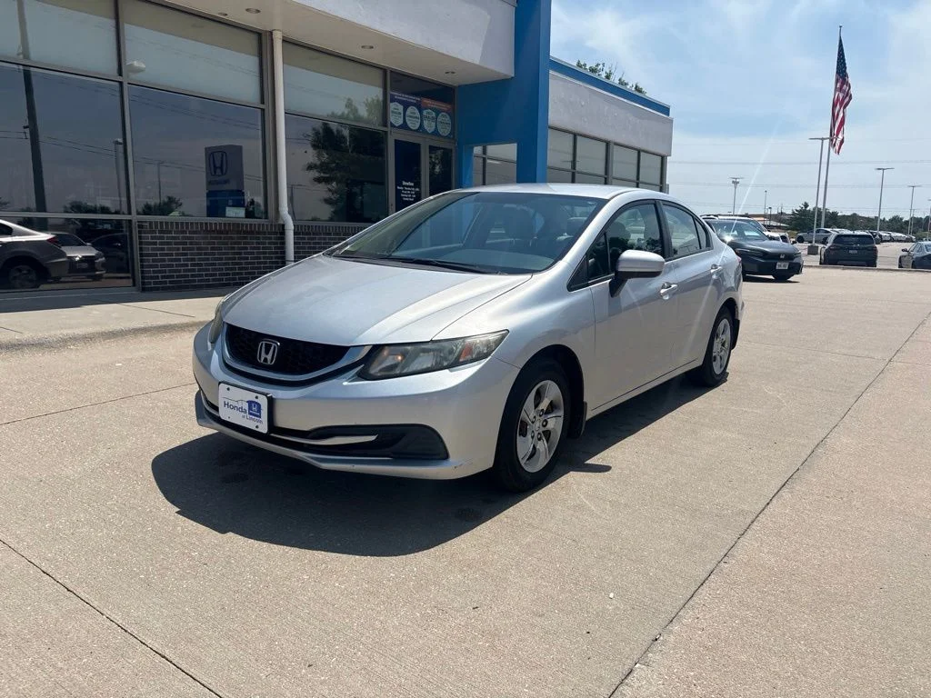 Used 2014 Silver Honda LX image 1