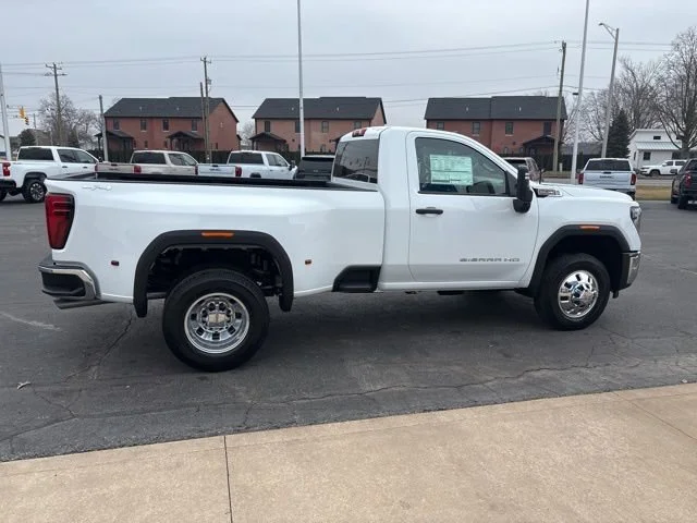 2026 GMC Sierra 3500HD Pro - Photo 8