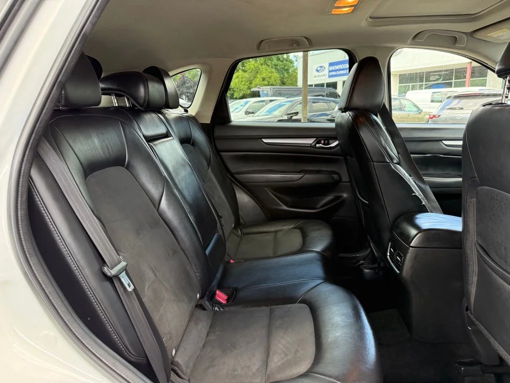 Used 2017 White Mazda Touring image 28