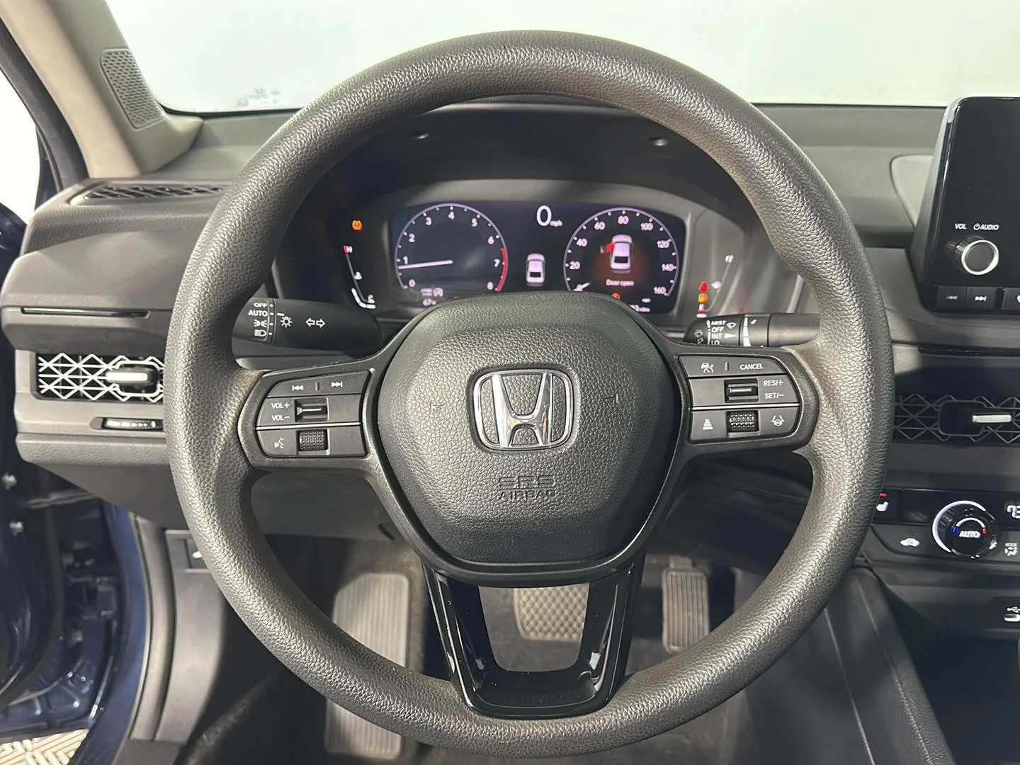 Used 2023 Canyon River Blue Metallic Honda EX image 10