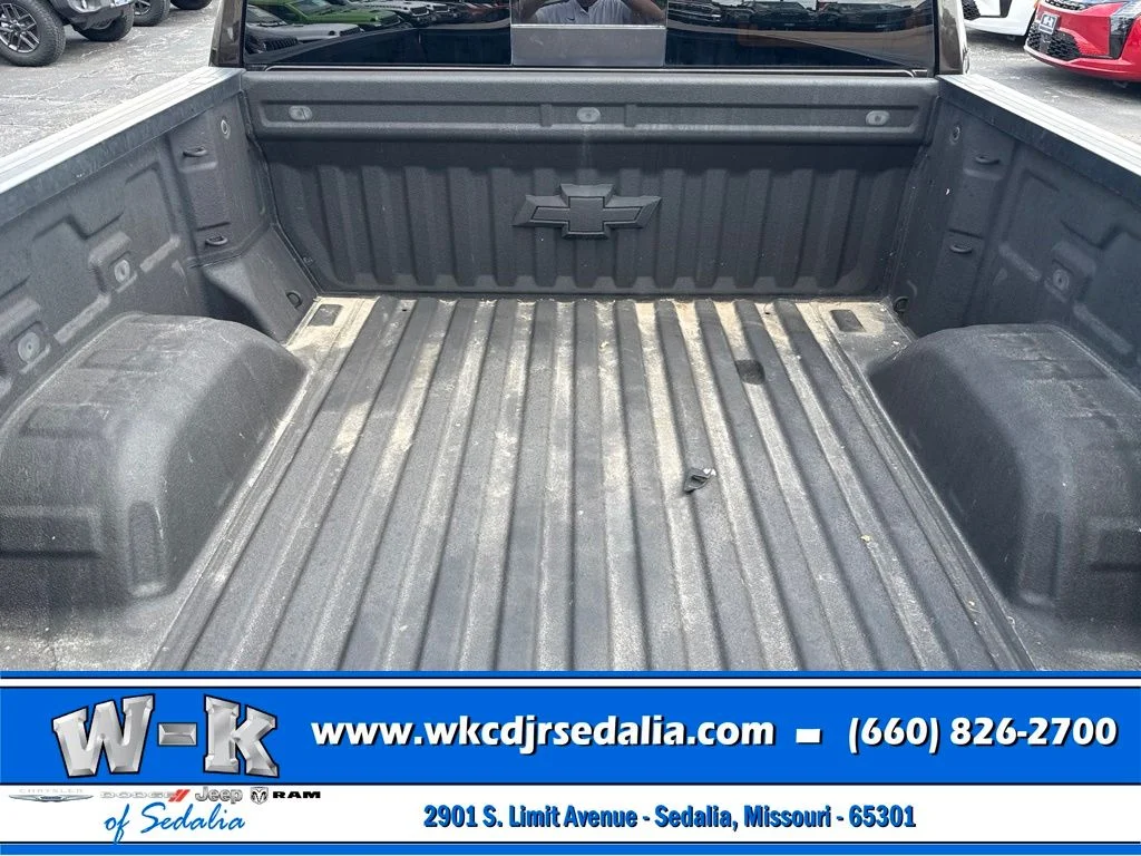 Used 2020 Brown Chevrolet LT image 10