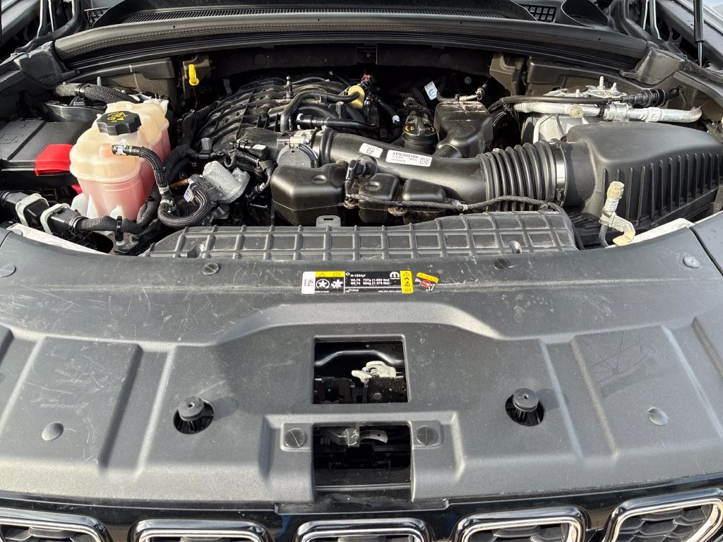 Used 2024 Silver Jeep Limited image 14