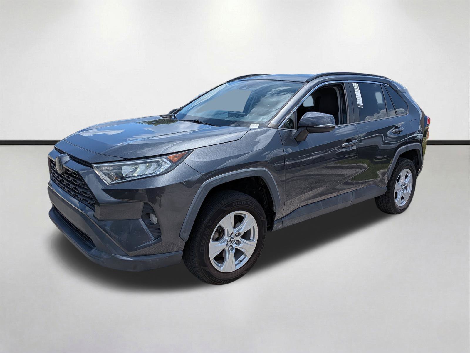 2019 Toyota RAV4 XLE - Photo 8