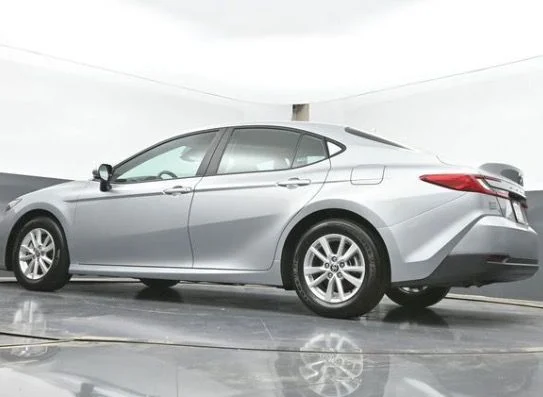 Used 2025 Silver Toyota LE image 10