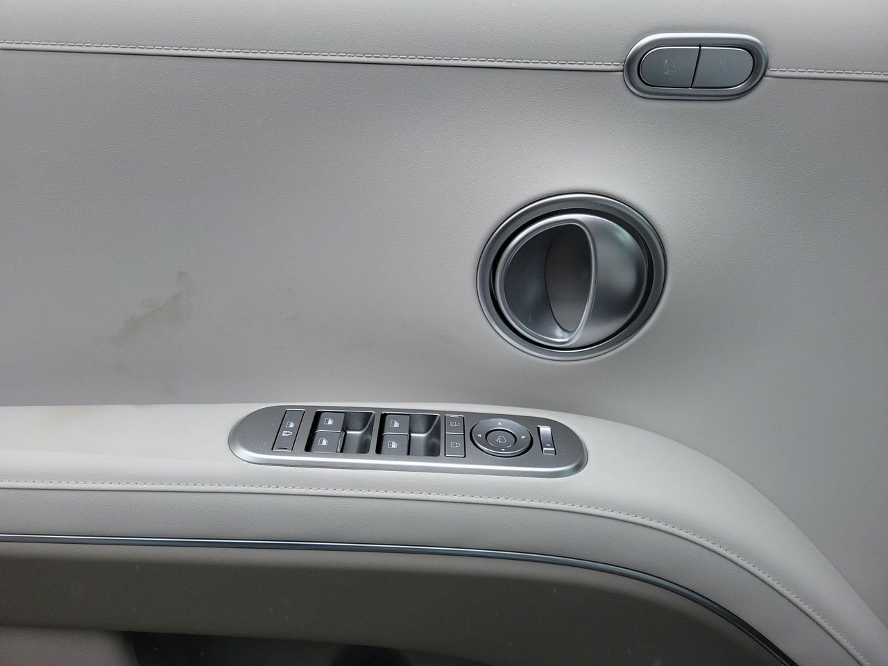 New 2026 Creamy White Pearl Hyundai Limited AWD image 17
