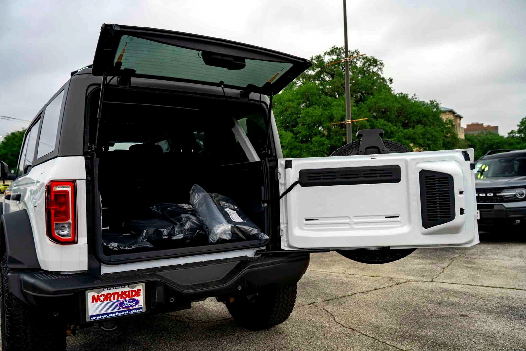 New 2025 Oxford White Ford Big Bend image 6