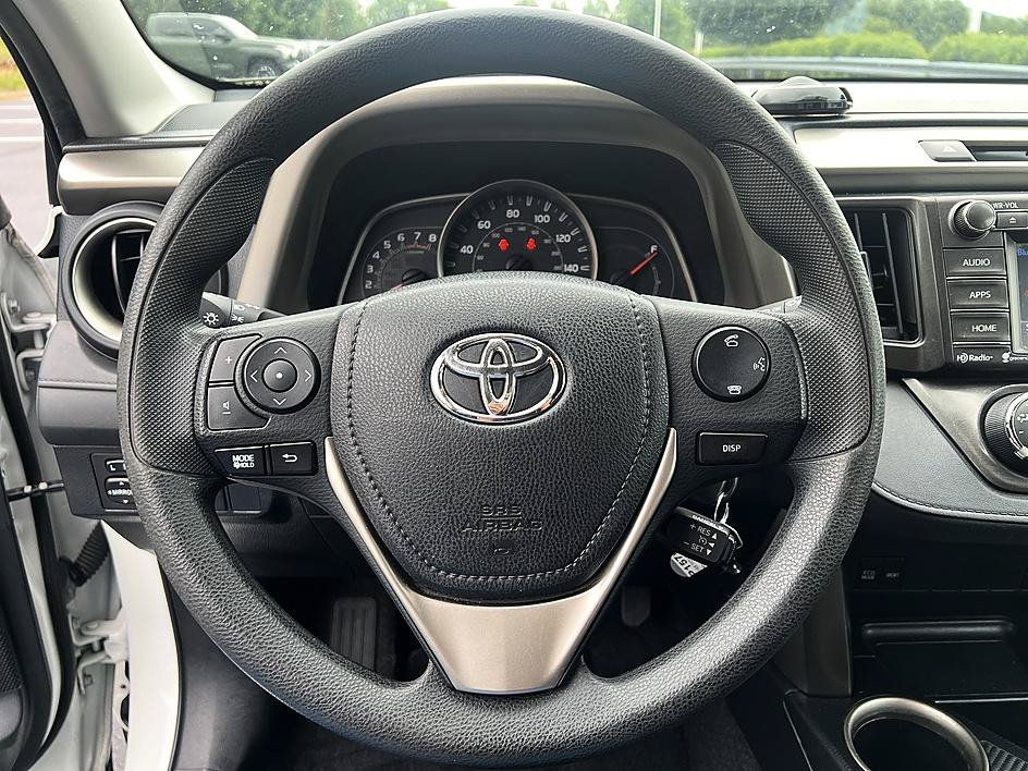Used 2015 Super White Toyota LE image 13