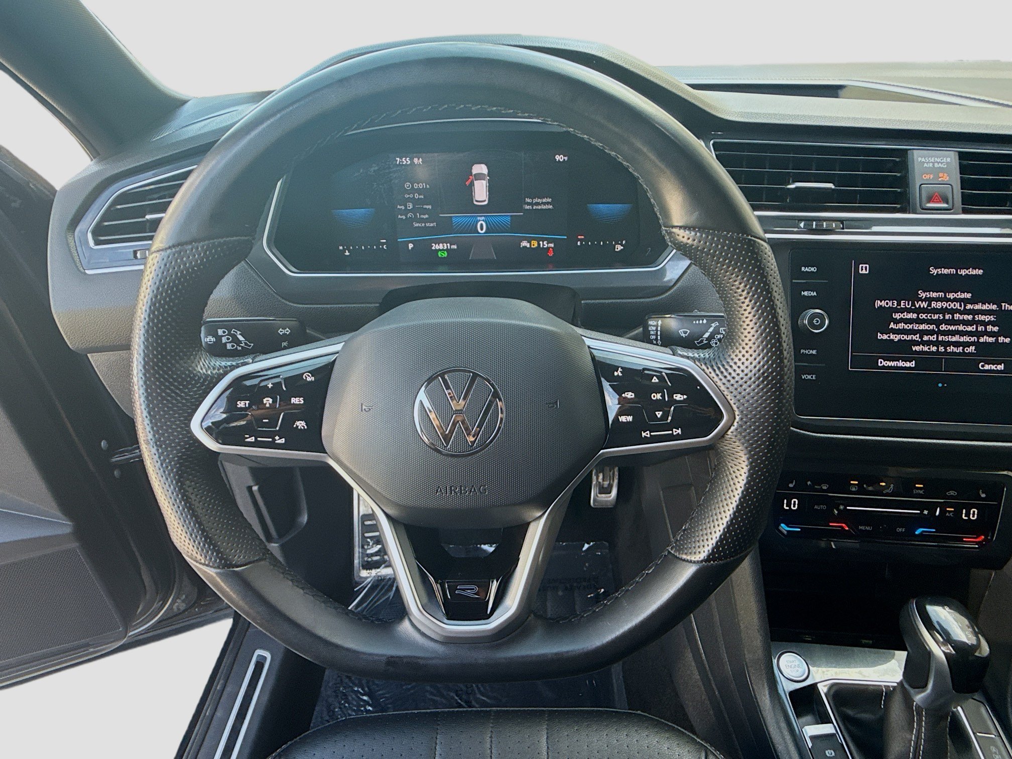 Certified Used 2022  Volkswagen SE R-Line Black image 10