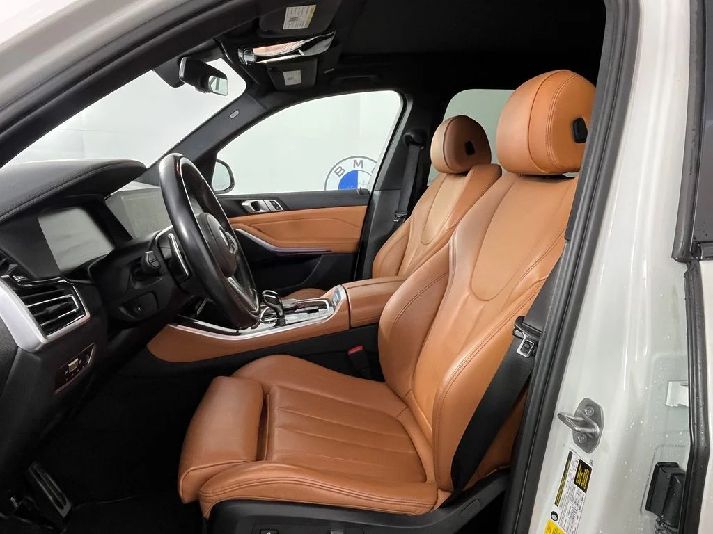 Used 2022 White BMW xDrive40i image 2