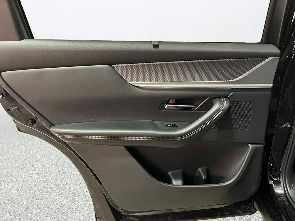 2026 Mazda CX-70 Premium Package - Photo 22