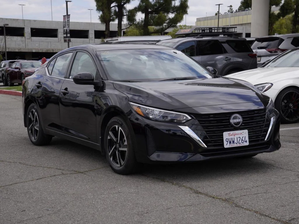 Used 2025 Black Nissan SV image 1