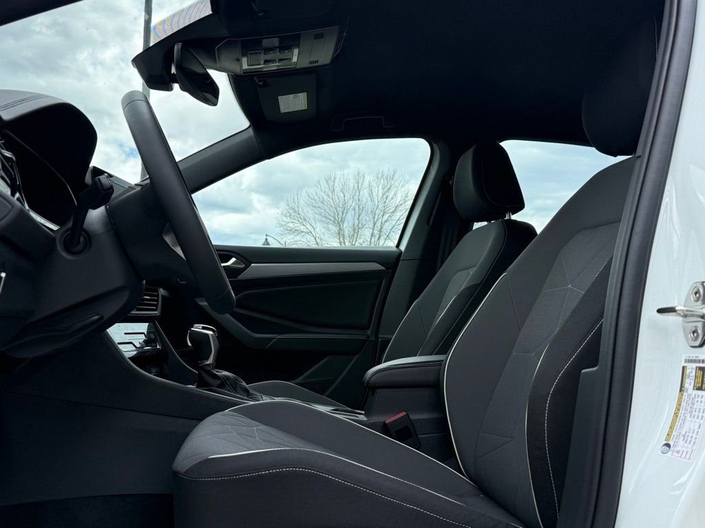 New 2026 White Volkswagen 1.5T Sport image 27