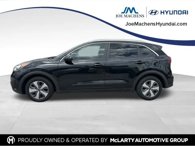 Used 2019 Black Kia LX image 2