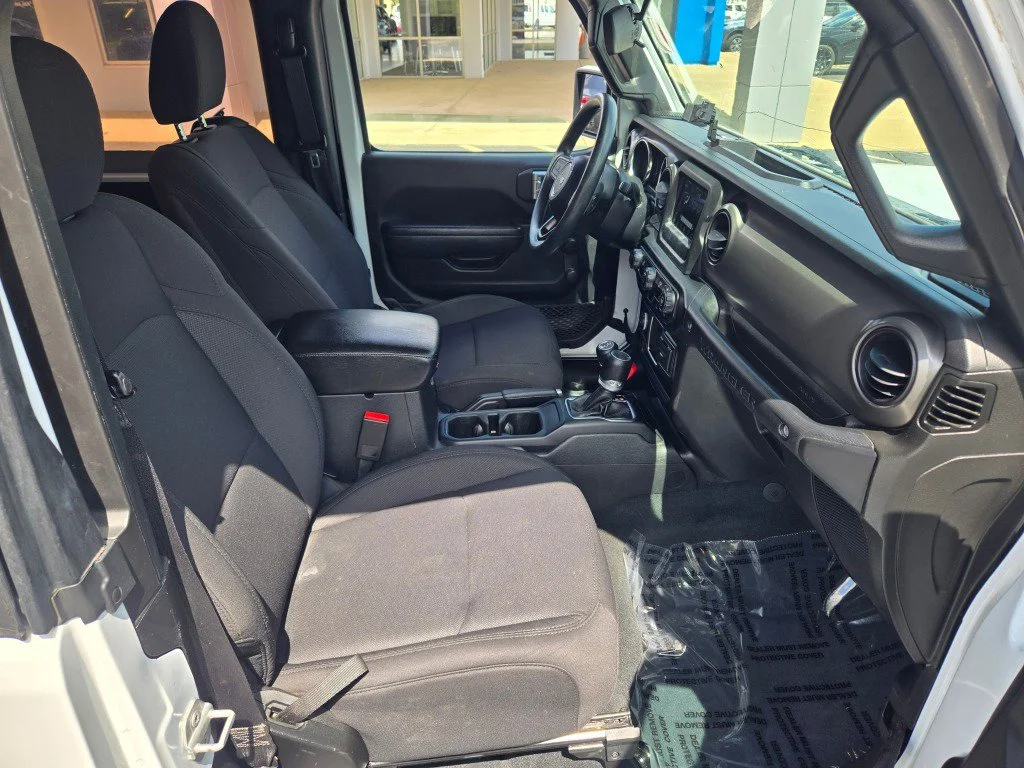 Used 2022 White Jeep Sport 4x4 image 7