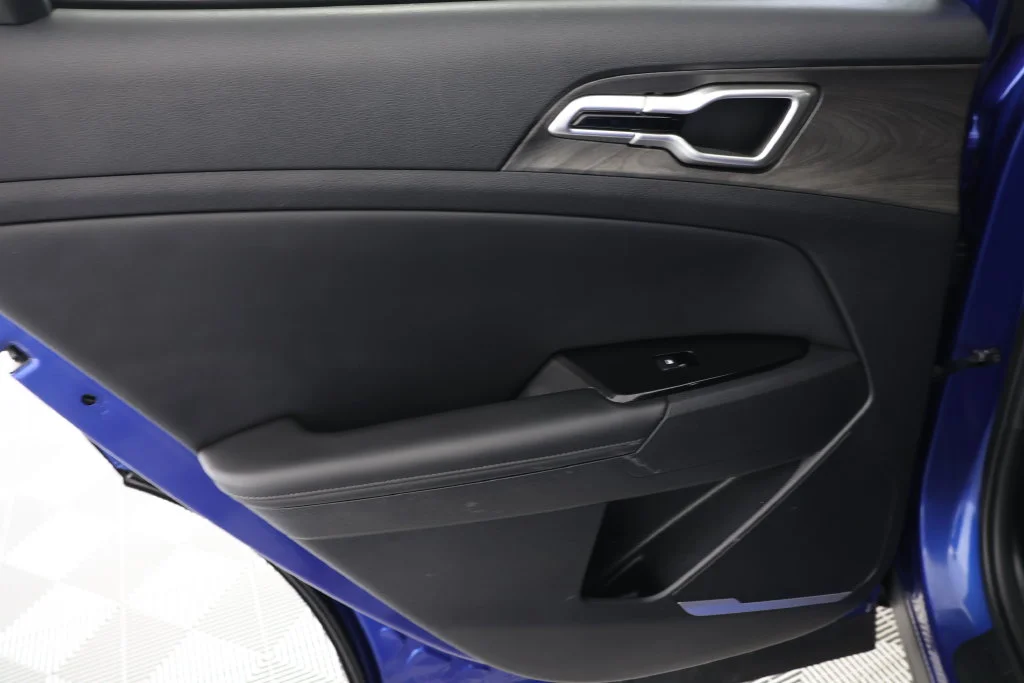 Used 2023 Sapphire Blue Kia X-Line image 27