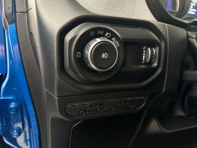 New 2026 Hydro Blue Pearl-Coat Exterior Paint Jeep Sport S image 21