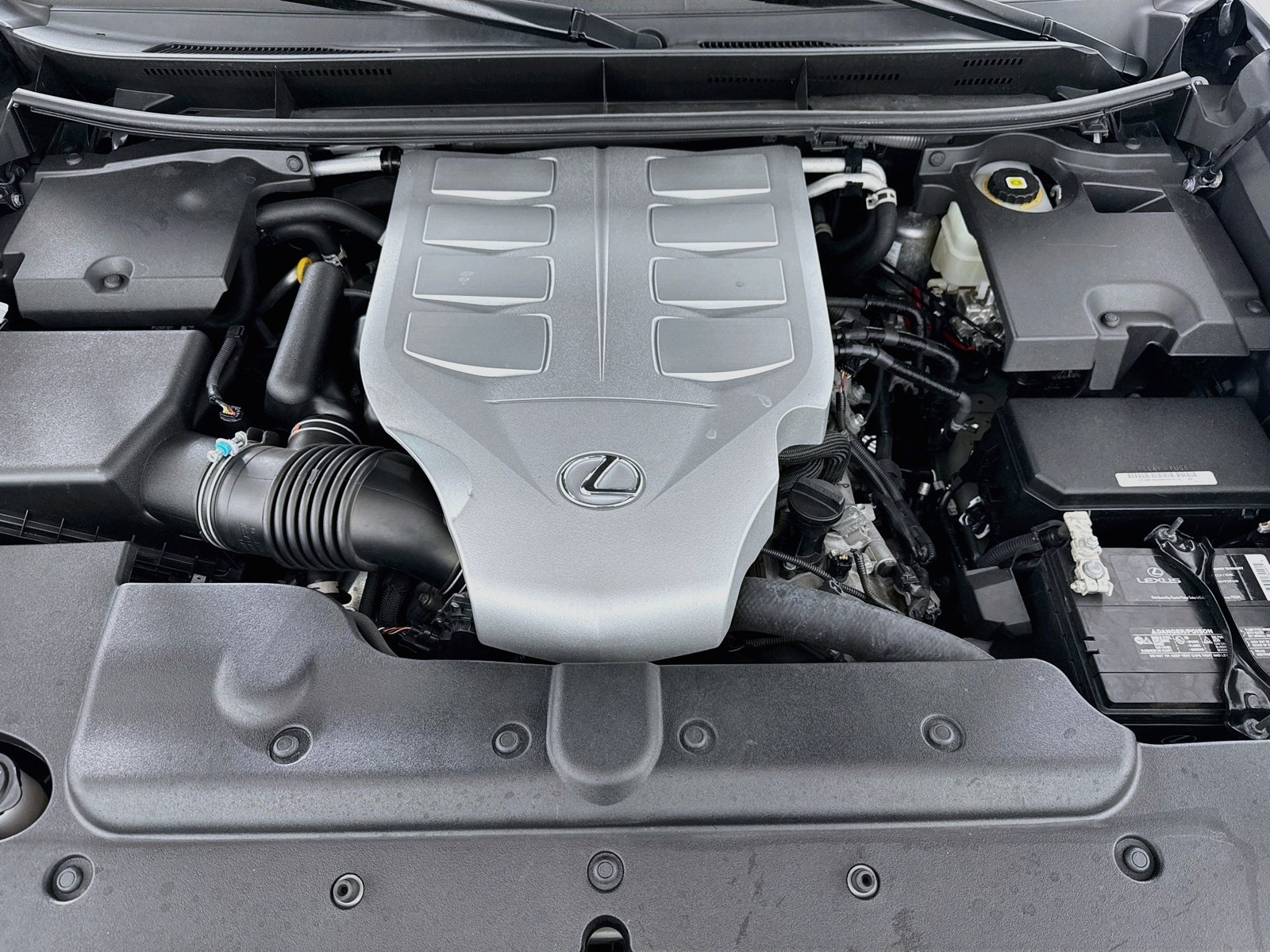 Used 2021 Gray Pearl Lexus 460 image 10