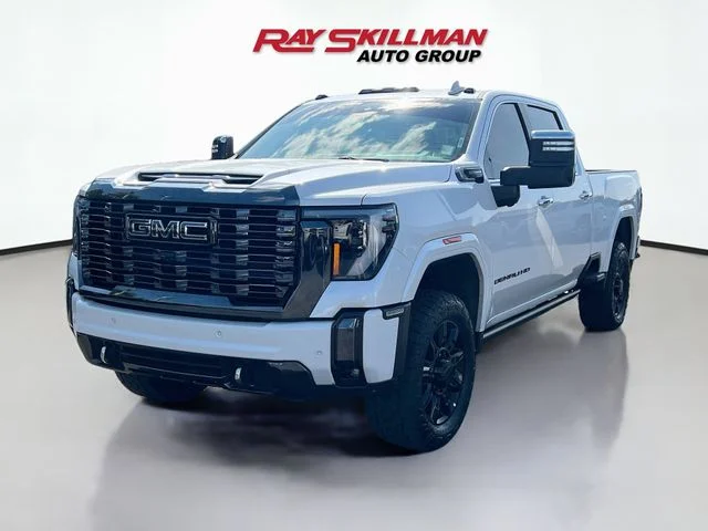Used 2024 White GMC Denali Ultimate image 3