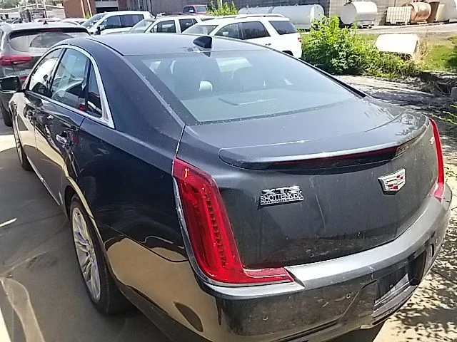 Used 2018 Gray Cadillac Luxury image 14