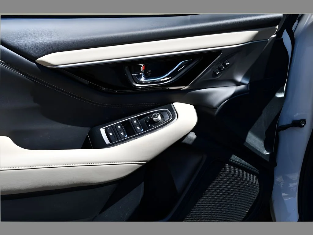 Used 2022 Crystal White Pearl Subaru Limited image 28