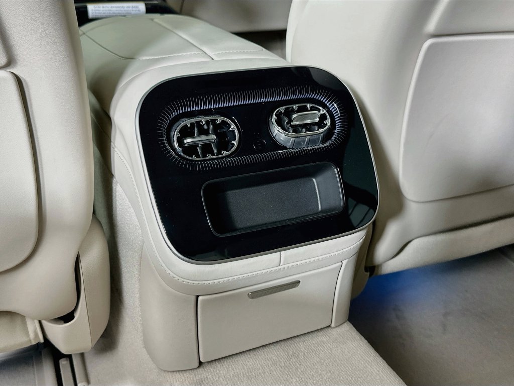 New 2027 Blue Mercedes-Benz S 580 image 26