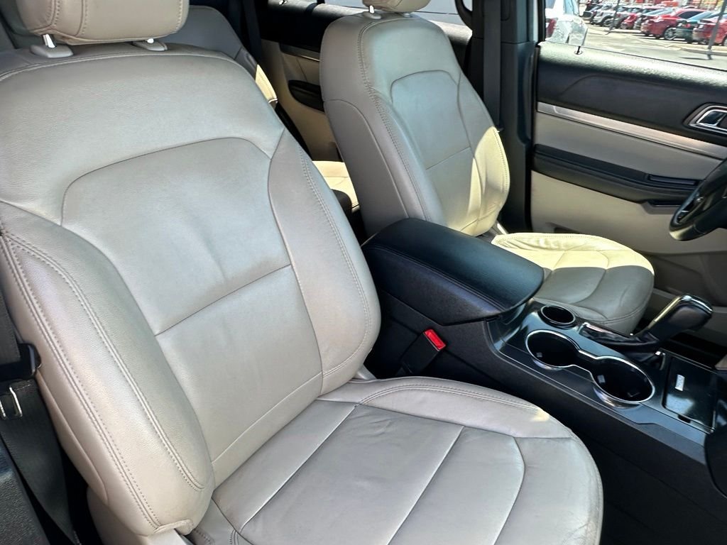 Used 2018 White Ford XLT image 20