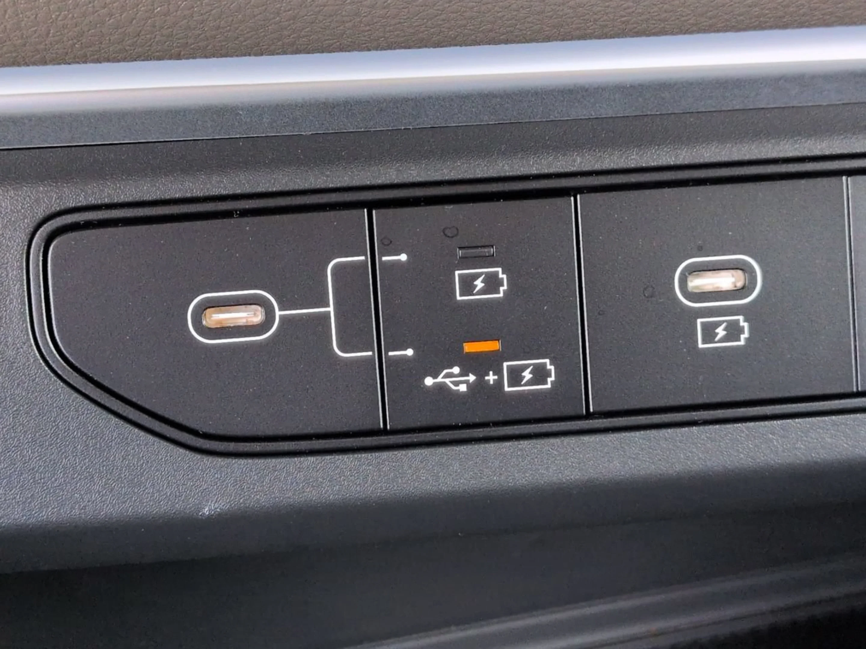 New 2027 Snow White Pearl Kia LXS image 27