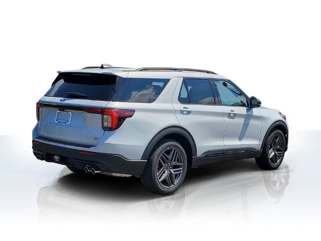 New 2026 Space White Metallic Ford ST image 39