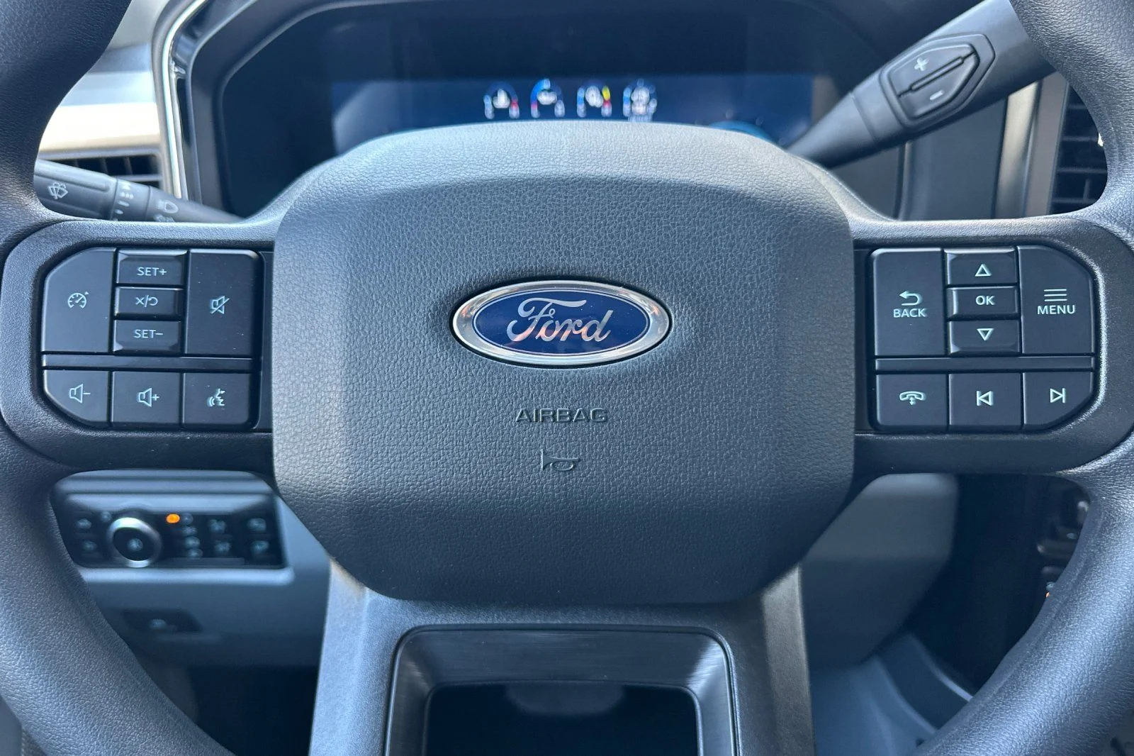 New 2026 Oxford White Ford F-350® XLT image 22