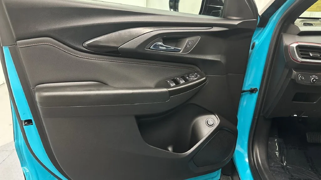 Used 2022 Blue Chevrolet RS image 17