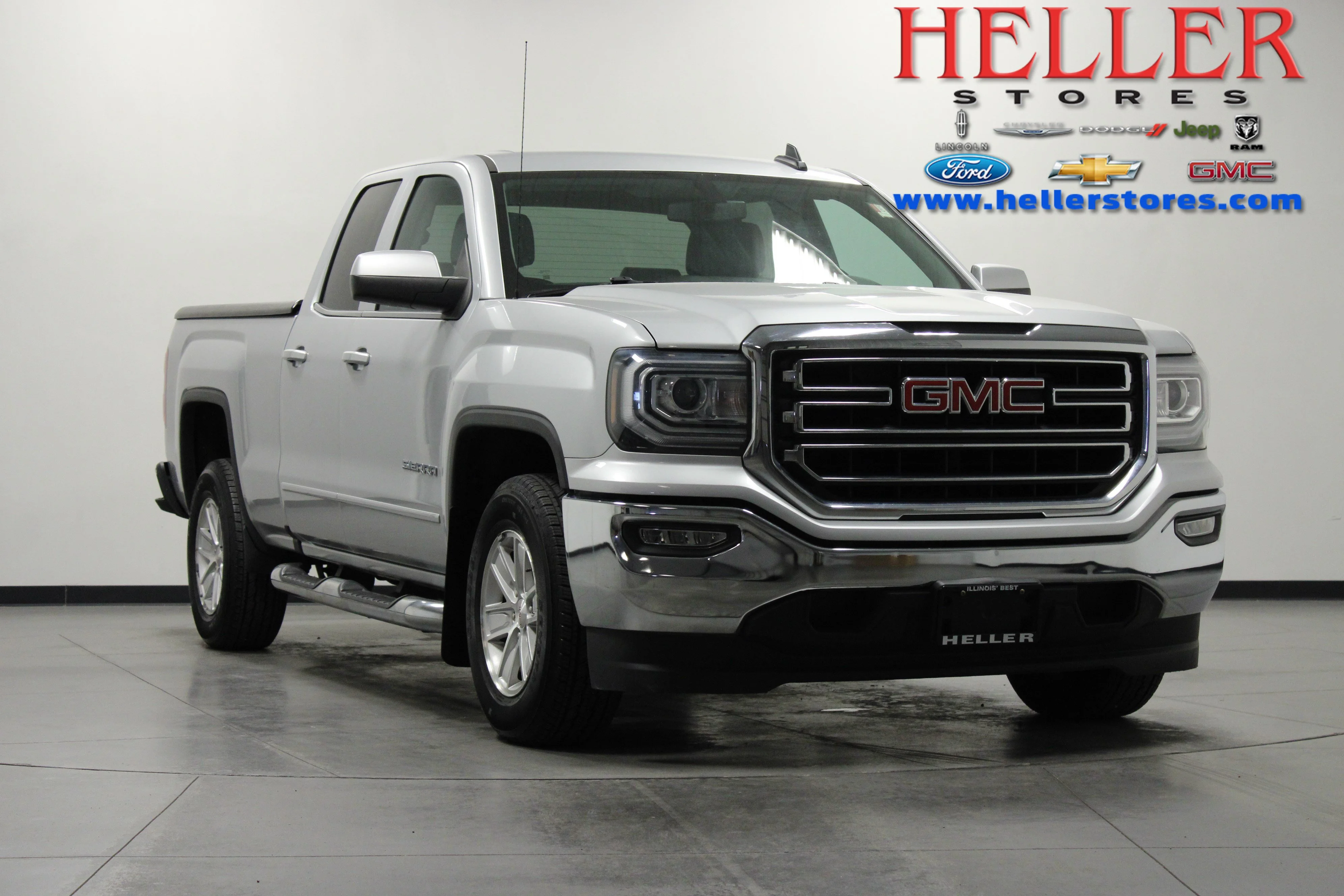 Used 2018 QUICKSILVER METALLIC GMC SLE image 1