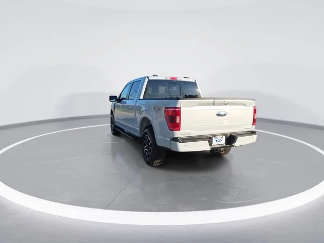 Used 2022 White Ford XLT image 7