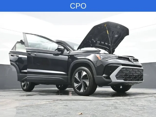 Certified Used 2026 Black Volkswagen 1.5T SE image 32